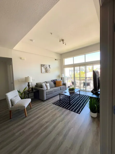 Cozy Modern Resort inspired Apt - Image 1