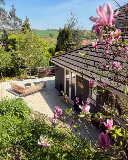 Luxury countryside apartment - Image 1