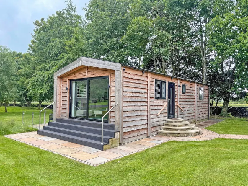 Willow Lodge - Image 1