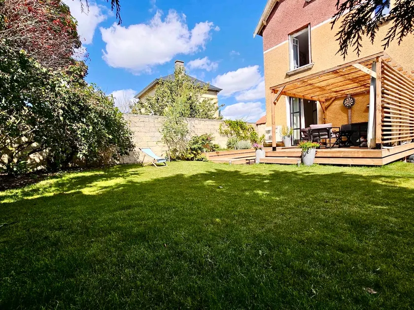 Au Clos des Sacres, house with garden and barbecue - Image 1