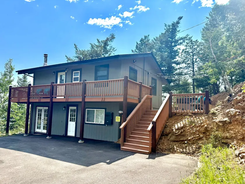 Sky Mountain Retreat - Image 1