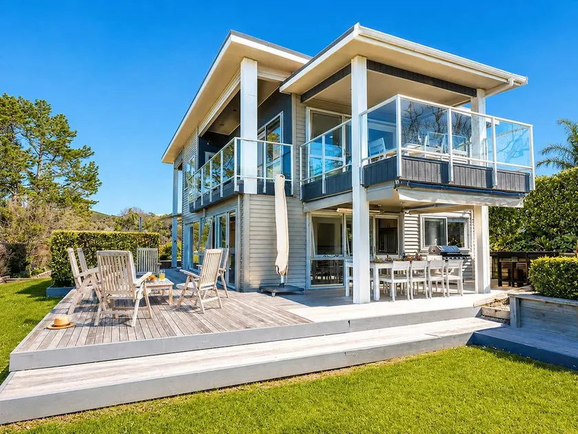 Bella Seven- Stay Waiheke - Image 1