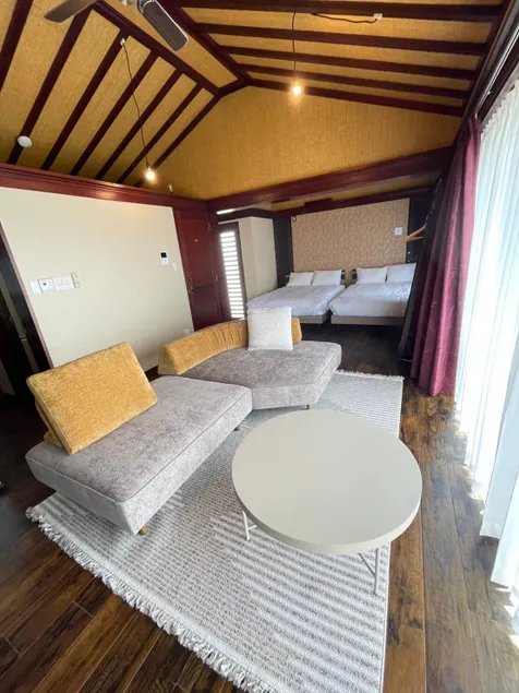 Kohri N｜ Private space for two ｜ Ocean view veranda ｜ 2 double beds ｜ Renovated in November - Image 1