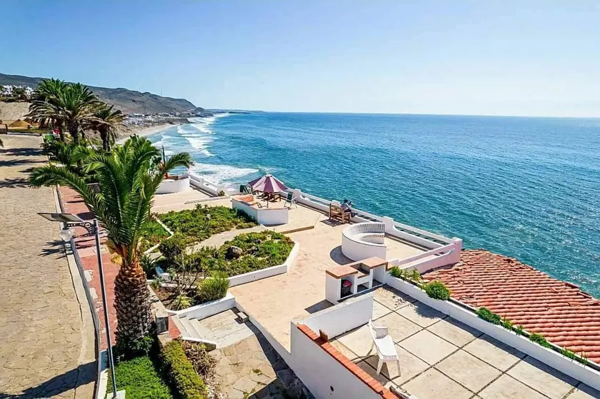*Relaxing, Beach Front Escape* EV Charger on-site - Image 1
