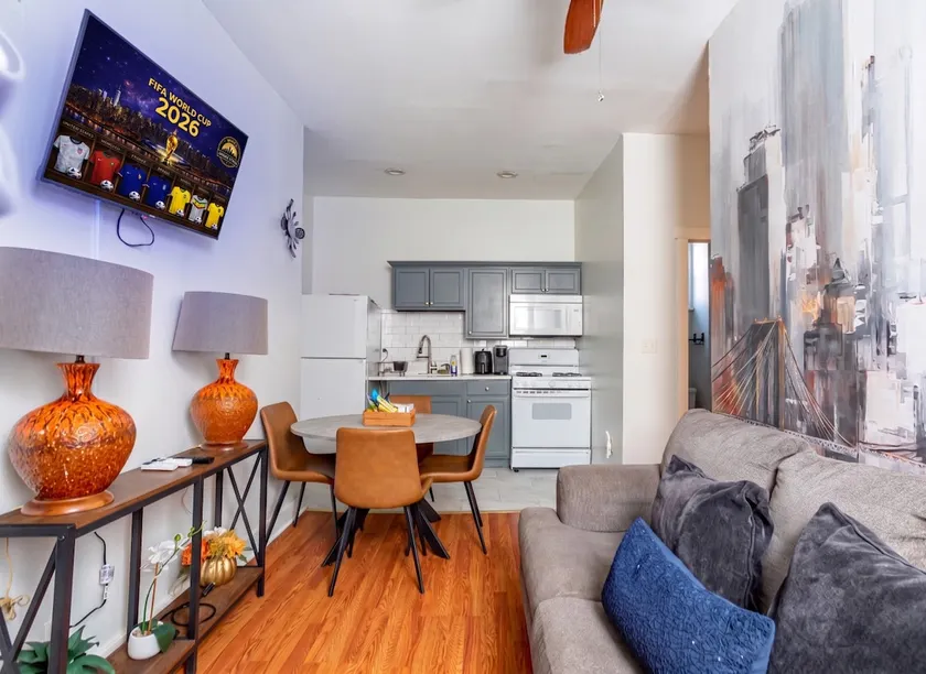 Grand Mansion 9BR-5BA-24Beds | MetLife-NYC-Parking - Image 1