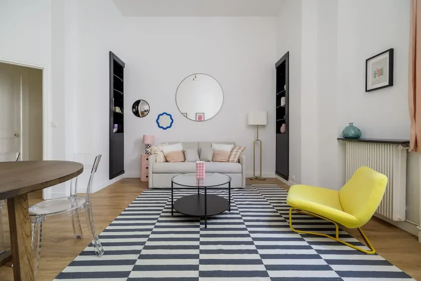 FurtiveStay - Neuilly City Hall - Image 1