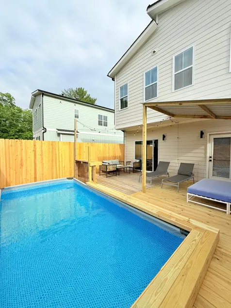 Pool and Games new modern home, sleeps 8/ near RDU - Image 1