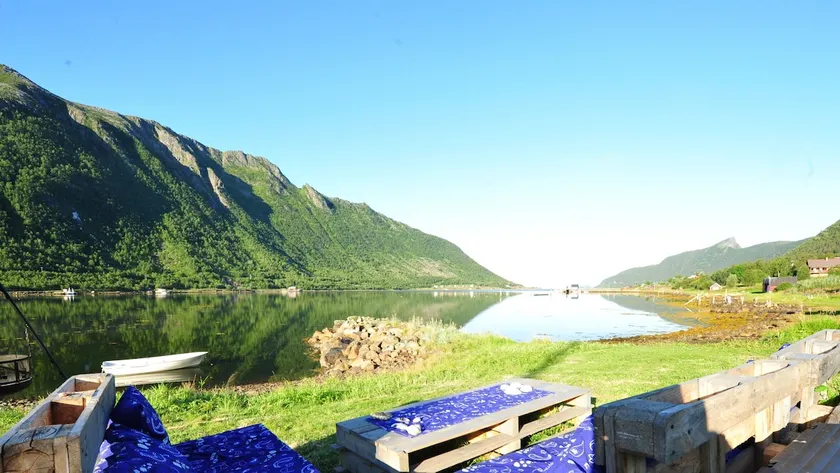 Fishermens House, 3 bedrooms apartment near the sea Medby Senja - Image 1