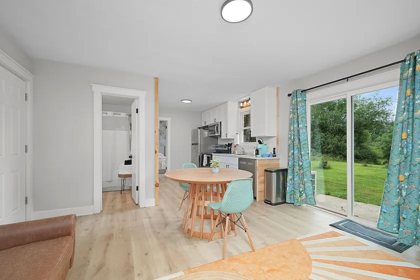 Stunning Duplex 15 min. to GR, in nature near Ada - Image 1