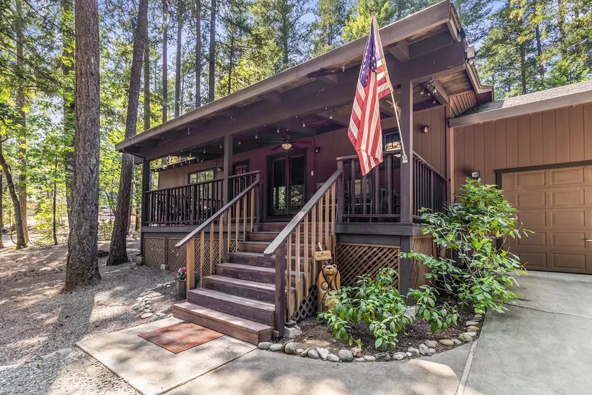 Country Lake Retreat Book now! - Image 1