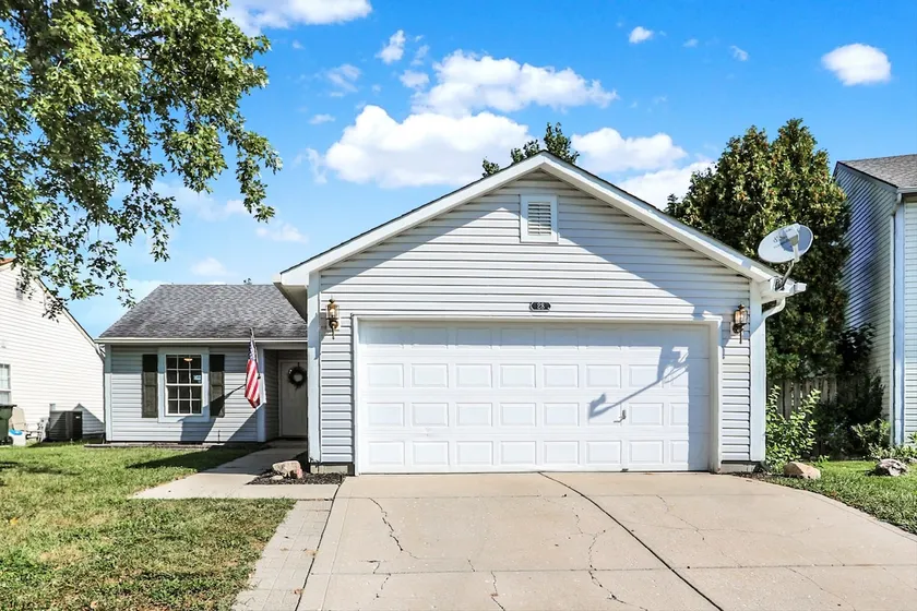 Brownsburg B&B - 3 King Bed 2Full Bath Home! - Image 1