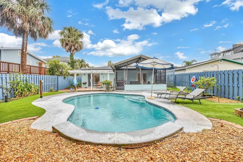 SMV Minigolf and Heated Pool - Image 1