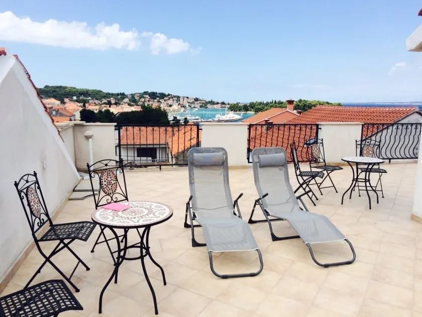 Ap Zrinka with beautiful roof terrace - Image 1