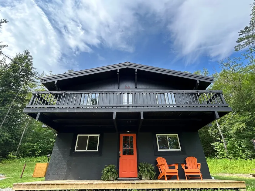 Charming pet-friendly retreat in the Vermont woods - Image 1