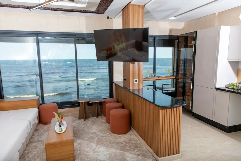 Host's dream – The Blue Refuge in the Heart of the Ocean - Image 1
