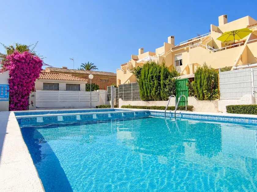 Penthouse with a large terrace and pool on the beach - Image 1