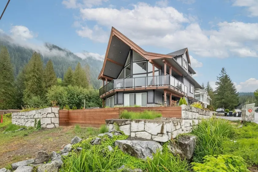 Steps From The Lake With Water & Mountain Views - Image 1