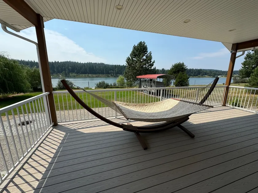 Waterfront Home and Private Dock - Image 1