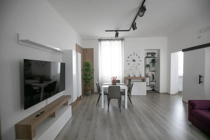 House in the Center with free private parking - Image 1