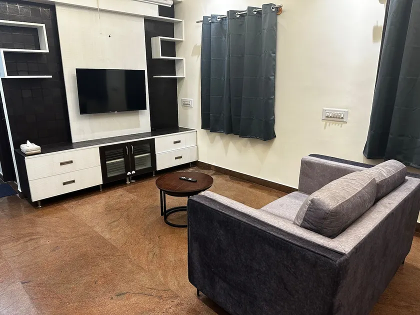 BTM Spacious and comfortable home - Image 1
