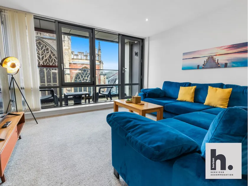 Contractors - Free Parking - City Centre - Balcony - x21 - Image 1