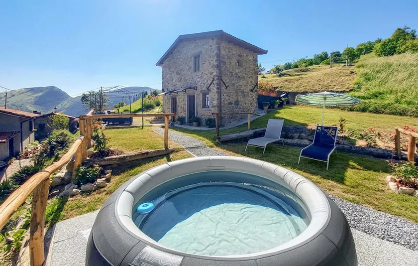 1 bedroom stunning home in Palagnana - Image 1