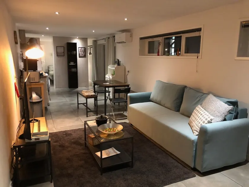 Guest suite Eindhoven B&B Flora - Image 1