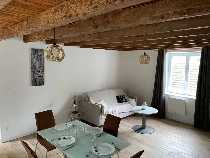Small renovated house - Image 1