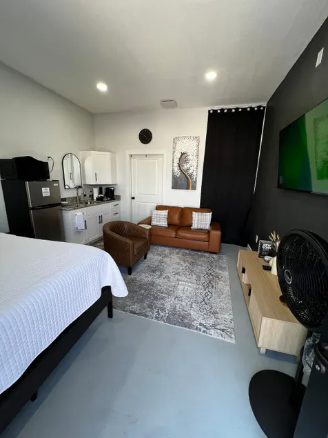 Crash Pad B-studio apt Safe, cozy, clean & in town - Image 1