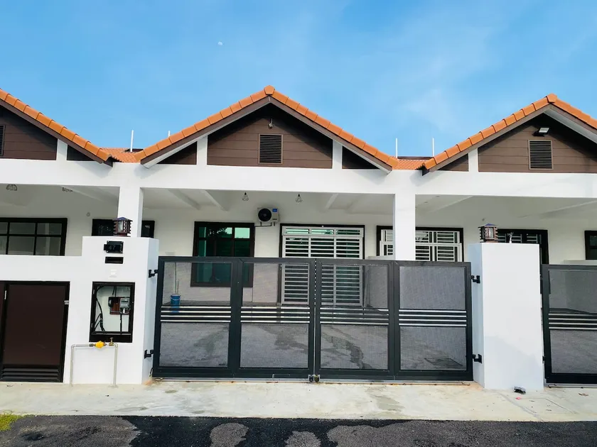 Alyn Home Muar - Image 1