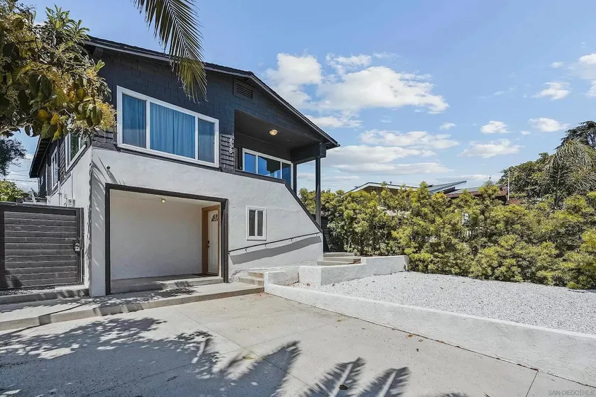 3BR Oasis 4 miles to Beach & Downtown ~ Casa Raven - Image 1