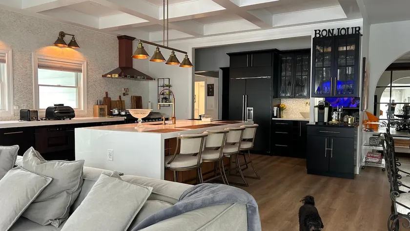 Spring Lake Oasis -Pool & Gourmet Kitchen -parking - Image 1