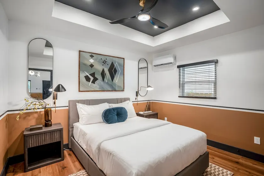 HTX Ultra Chiic Suite #1 - Image 1