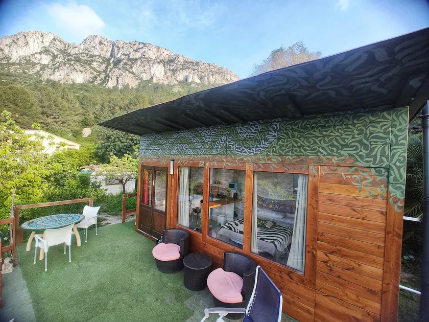 Cabin Suite with a sea and mountain view - Image 1