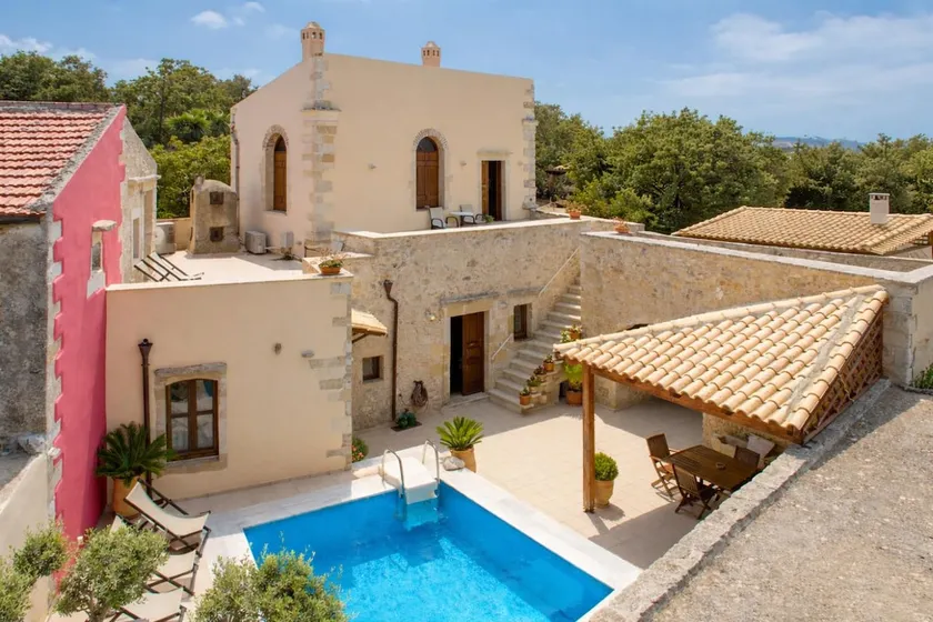 Archontiko Galliaki Private Pool AC WiFi - Image 1