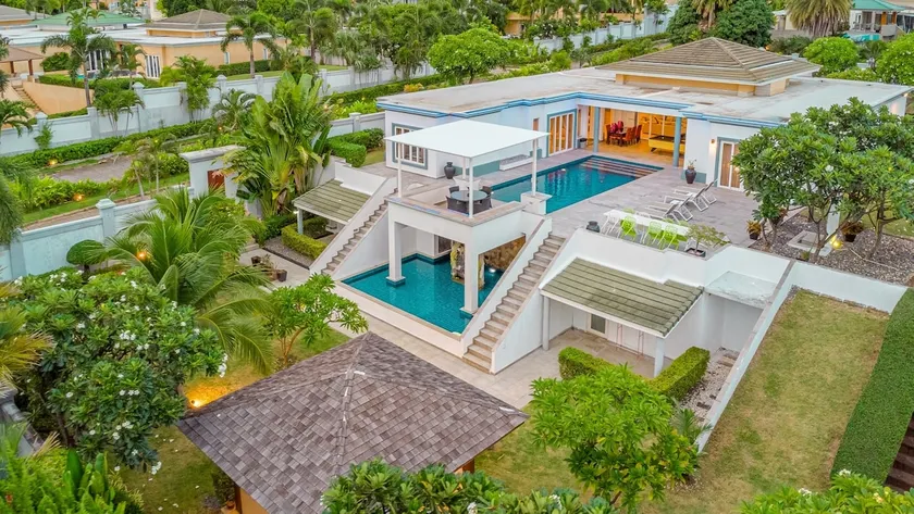 goodtime pool villa Pattaya 4 Bedroom Luxury Pool Villa Newly renovated, 15 minutes to Walking Street - Image 1