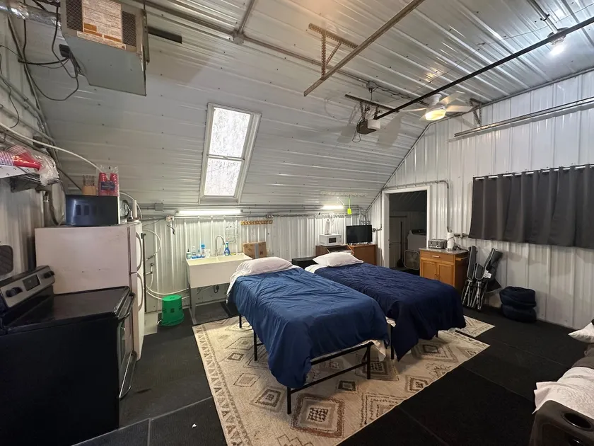 Valley Apartment - Image 1