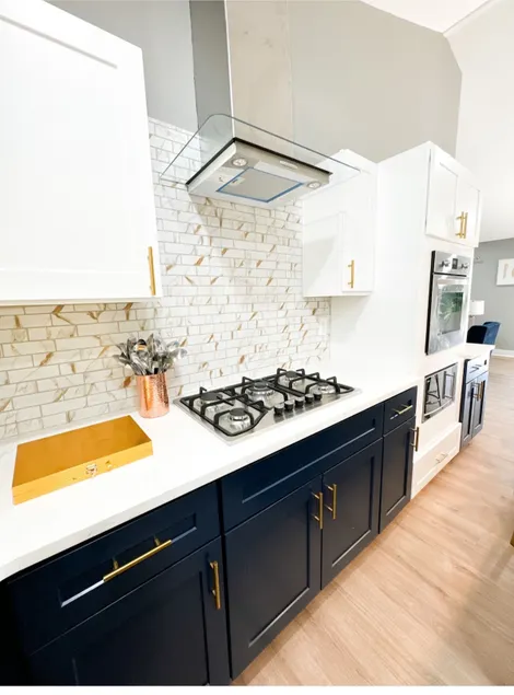 Atlanta Stylish Gem - Image 1