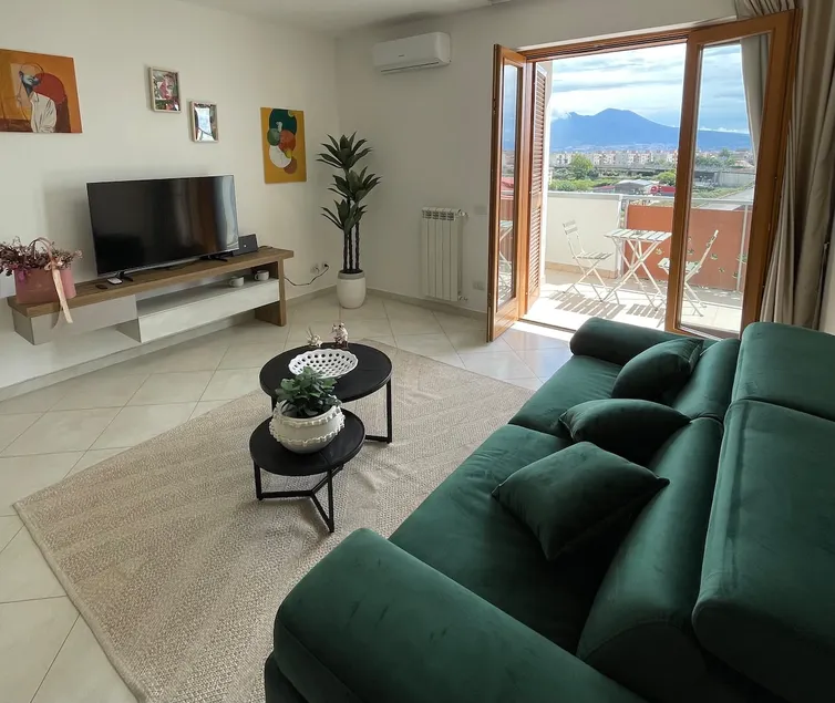 4 km from Airport, Private parking • Elowen - Image 1