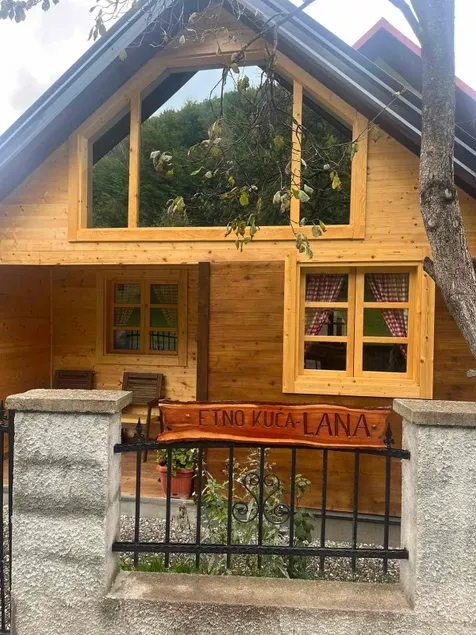 Ethno house Lana - Image 1