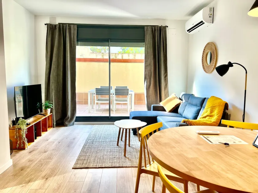 Entire apartment with patio, Barcelona (Terrassa) - Image 1