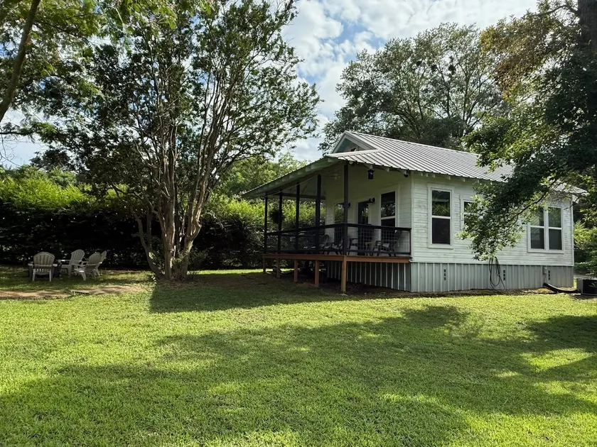 Knox Cottage- Private, Peaceful Lakeside Escape - Image 1