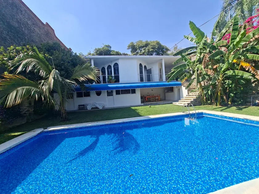 Mediterranean House - Image 1