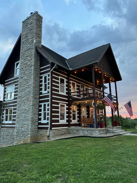 Cozy Country Cabin Perfect for Families & Retreats - Image 1