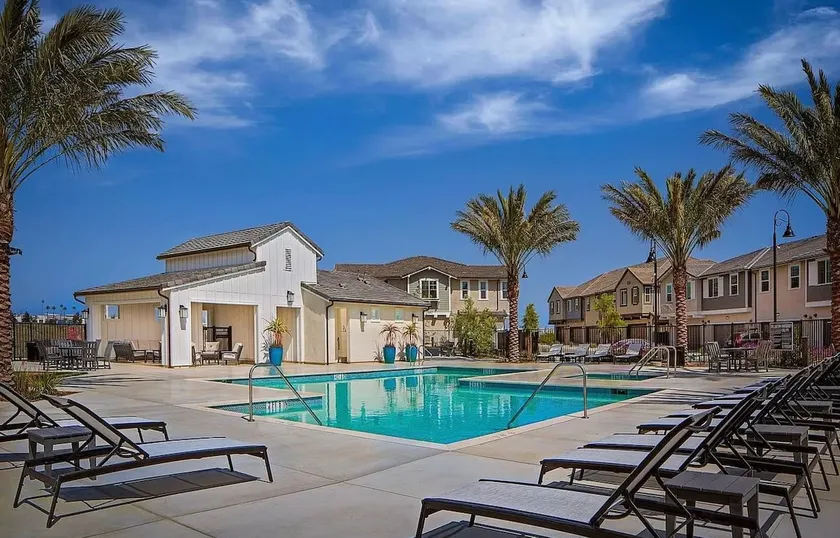 Ontario Airport 3B &3B house with warm pool - Image 1