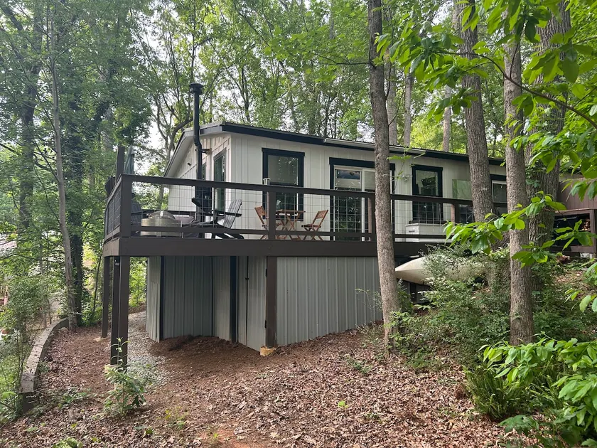 Affordable experience on peaceful lakefront lot - Image 1