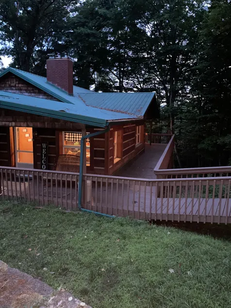 The cozy cabin in the woods- - Image 1