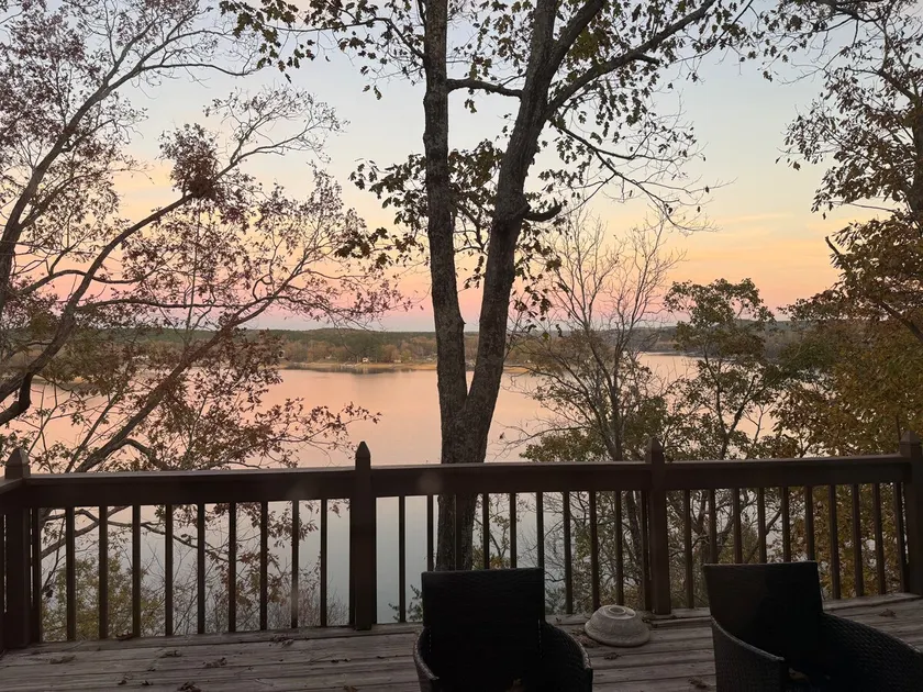 Lakebound and Down Beautiful, cozy, retreat - Image 1