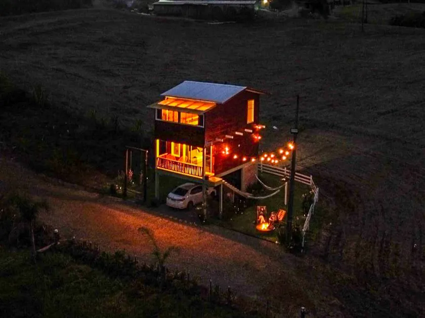Romantic Cabin with Whirlpool and Lake View - Image 1