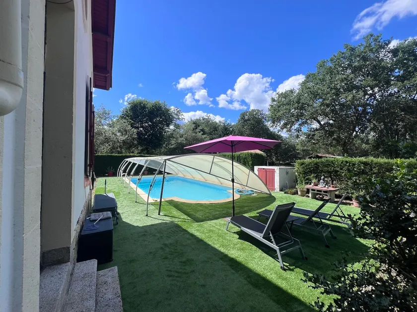 House for 4 adults with pool - Image 1